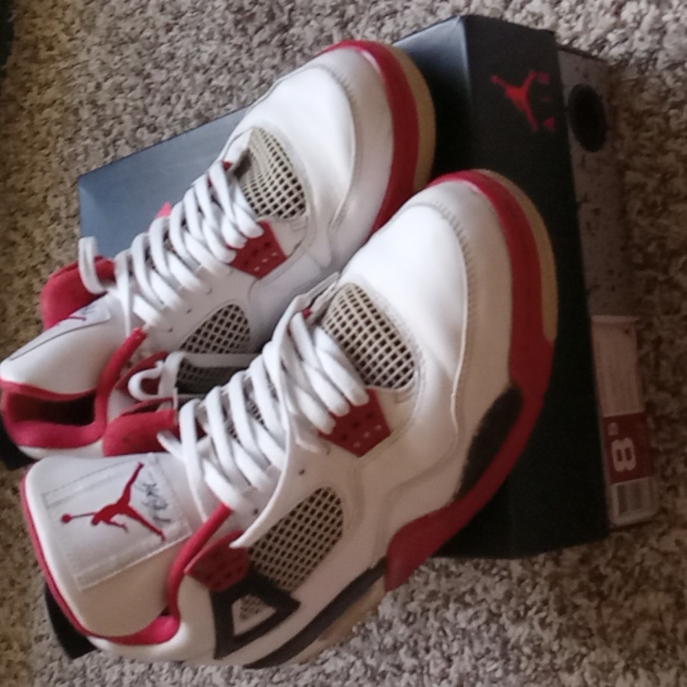 COPY - Air Jordan Retro 4